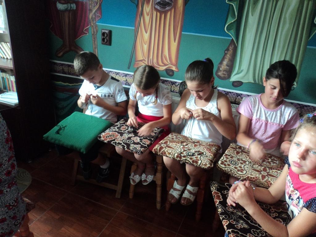 confecţionăm cruciuliţe